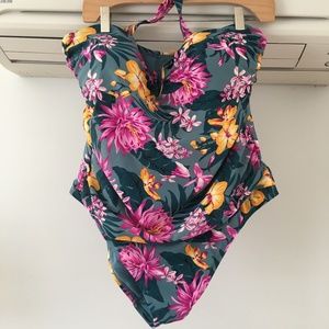 Plus size swimsuit sz 2X